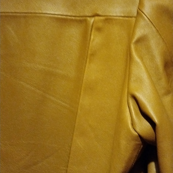 Leather jacket - Picture 8 of 8